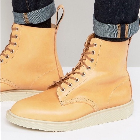 spaccio dottor martens